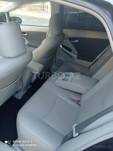 Toyota Prius 2011, 196,340 km - 1.8 л - Bakı