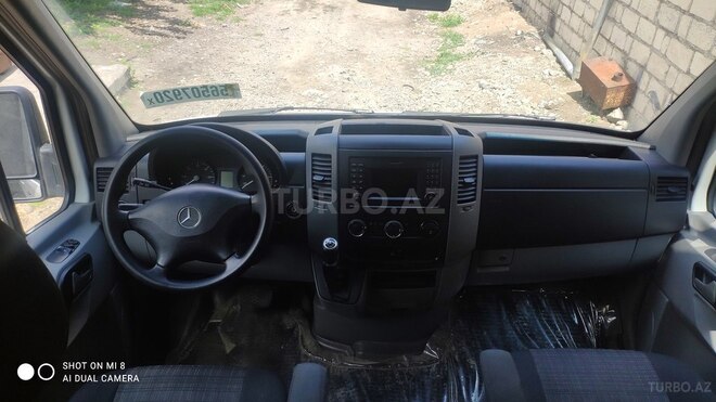 Mercedes Sprinter 518 2017, 175,000 km - 3.0 l - Gəncə