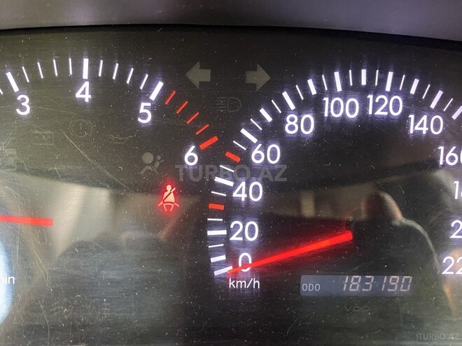 Toyota Corolla 2005, 183,000 km - 1.4 л - Bakı