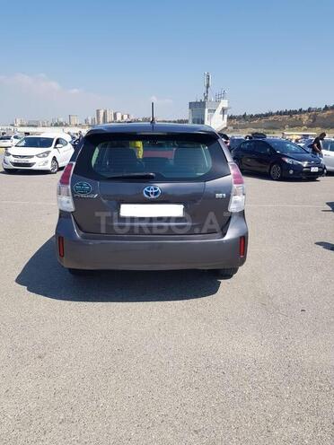 Toyota Prius V 2015, 170,590 km - 1.8 l - Bakı