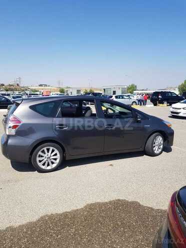 Toyota Prius V 2015, 170,590 km - 1.8 l - Bakı