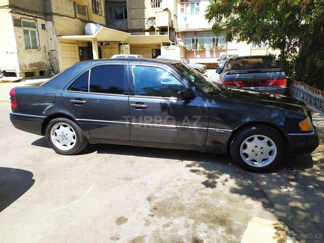Mercedes C 220 1995, 530,326 km - 2.2 l - Bakı