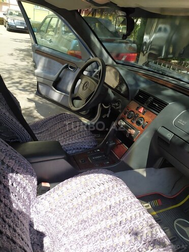 Mercedes C 220 1995, 530,326 km - 2.2 l - Bakı