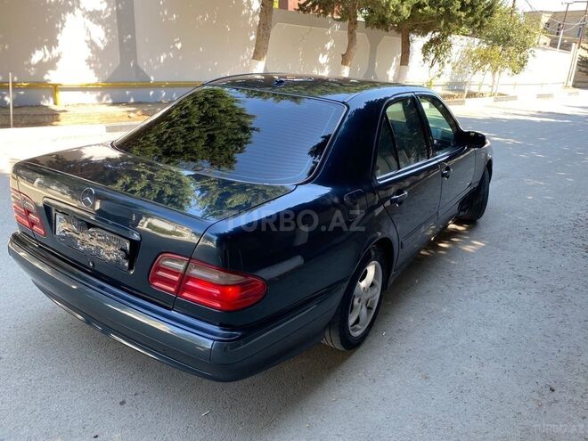 Mercedes E 240 2000, 395,999 km - 2.6 л - Bakı