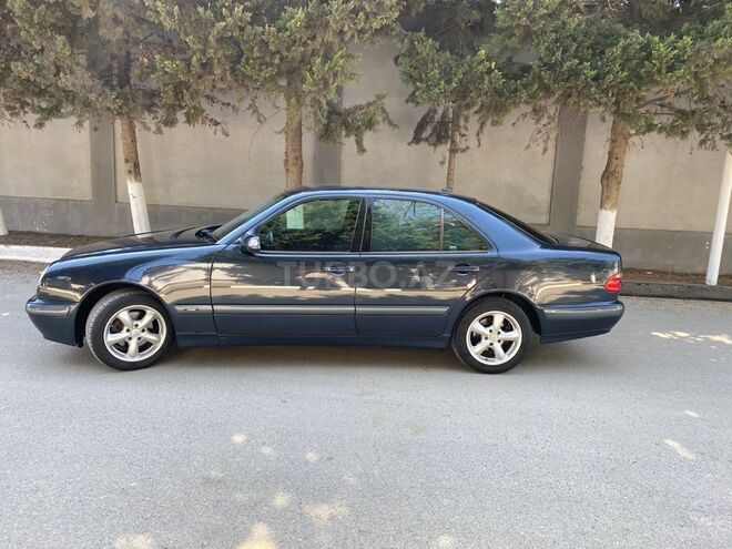 Mercedes E 240 2000, 395,999 km - 2.6 л - Bakı