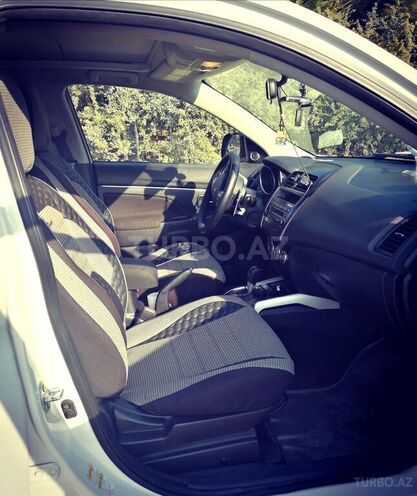 Mitsubishi Outlander Sport 2011, 174,500 km - 2.0 l - Bakı