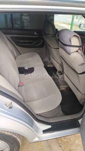 Volkswagen Golf 1999, 260,000 km - 1.6 л - Bakı