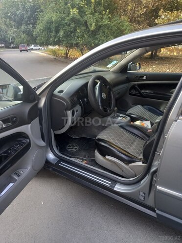 Volkswagen Passat 2003, 250,000 km - 1.8 l - Mingəçevir
