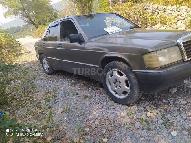 Mercedes 190 1989, 390,452 km - 1.9 l - Şəki