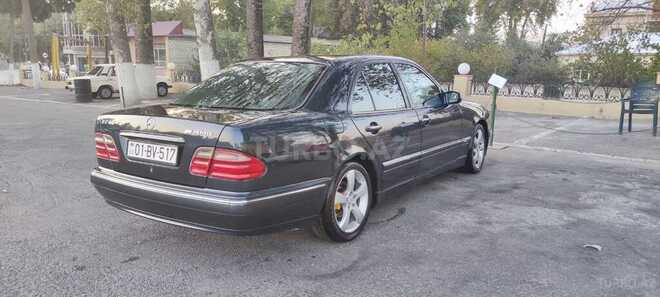 Mercedes E 240 2001, 298,000 km - 2.6 l - Göyçay