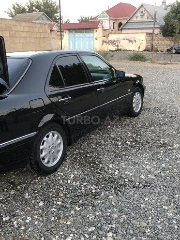 Mercedes C 200 1998, 31,600 km - 2.0 л - Ağcabədi