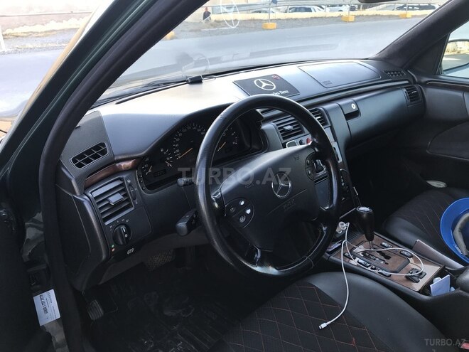 Mercedes E 220 1999, 674,000 km - 2.2 l - Bakı