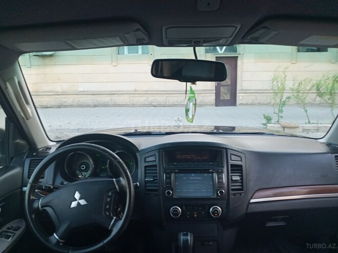 Mitsubishi Pajero 2006, 185,000 km - 3.0 l - Bakı