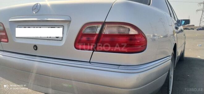 Mercedes E 240 1998, 397,000 km - 2.4 l - Bakı