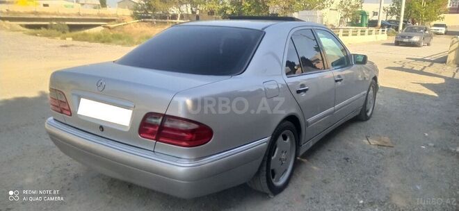 Mercedes E 240 1998, 397,000 km - 2.4 l - Bakı