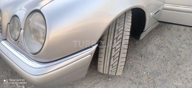 Mercedes E 240 1998, 397,000 km - 2.4 l - Bakı
