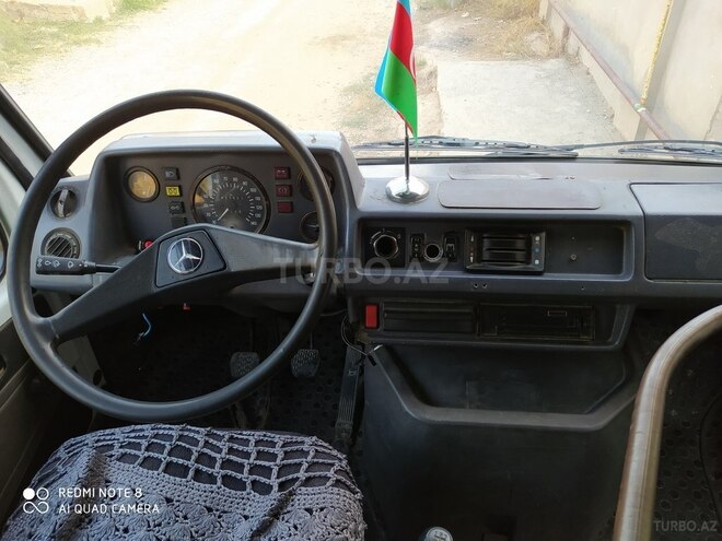 Mercedes 208 D 1993, 100,000 km - 2.3 l - Bakı