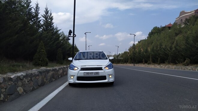 Hyundai Accent 2012, 97,098 km - 1.6 л - Qusar