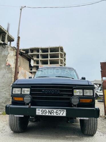 Toyota Land Cruiser 1989, 245,000 km - 4.3 l - Bakı