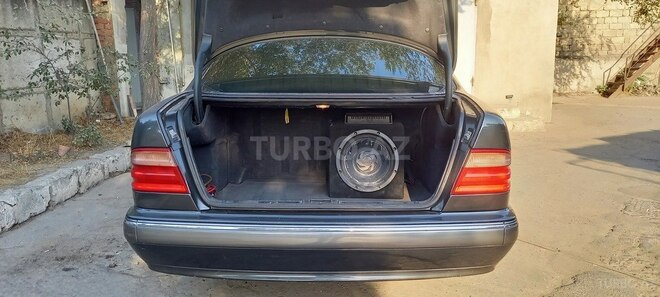 Mercedes E 240 2000, 250,000 km - 2.4 л - Bakı