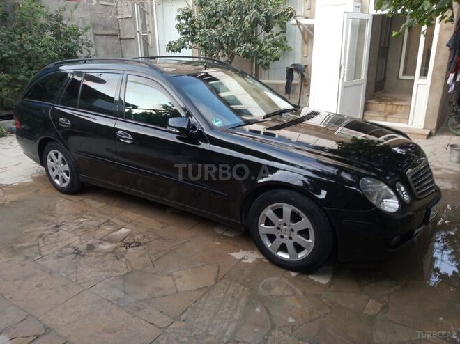 Mercedes E 220 2006, 289,000 km - 2.2 l - Bakı