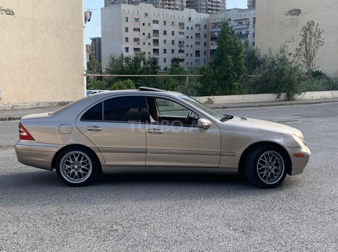 Mercedes C 240 2003, 333,000 km - 2.6 l - Bakı