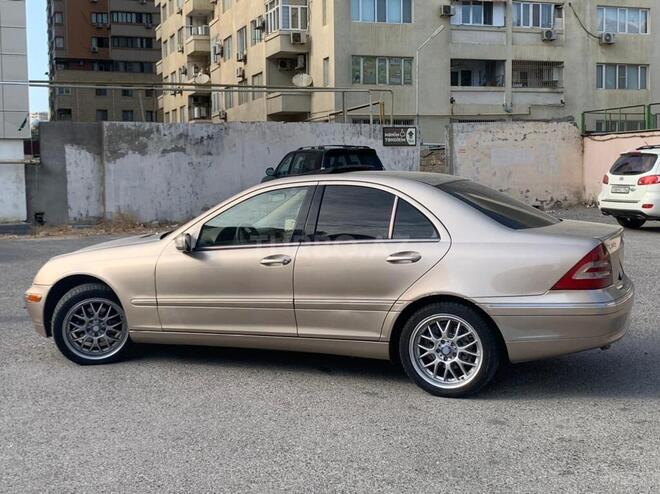 Mercedes C 240 2003, 333,000 km - 2.6 l - Bakı
