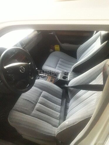 Mercedes E 300 1992, 700,000 km - 3.0 l - Bakı