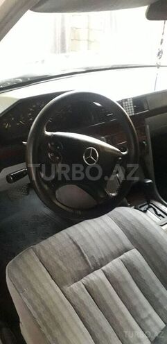Mercedes E 300 1992, 700,000 km - 3.0 l - Bakı