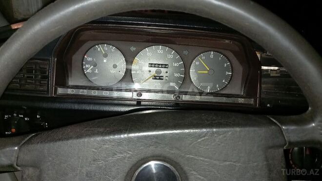 Mercedes 190 1989, 254,040 km - 2.0 l - Masallı