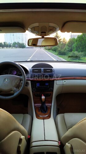 Mercedes E 320 2002, 268,000 km - 3.2 л - Bakı