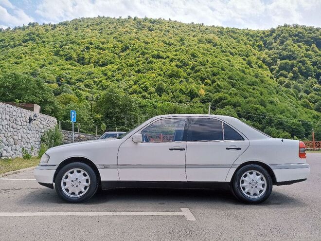 Mercedes C 180 1995, 236,552 km - 1.8 l - Bakı