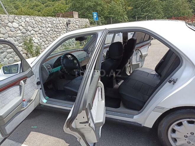 Mercedes C 180 1995, 236,552 km - 1.8 l - Bakı