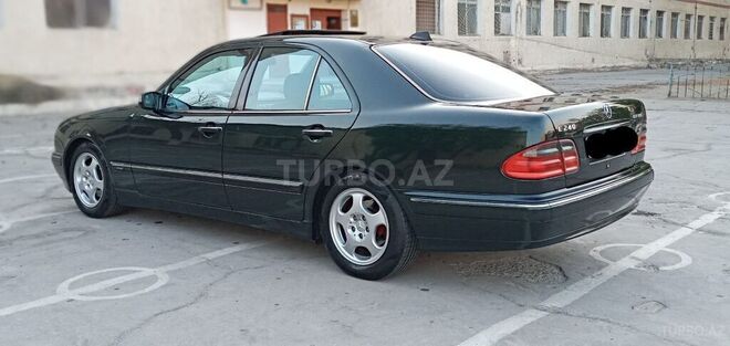 Mercedes E 240 2000, 241,000 km - 2.4 l - Sumqayıt