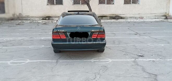 Mercedes E 240 2000, 241,000 km - 2.4 l - Sumqayıt