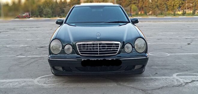 Mercedes E 240 2000, 241,000 km - 2.4 l - Sumqayıt