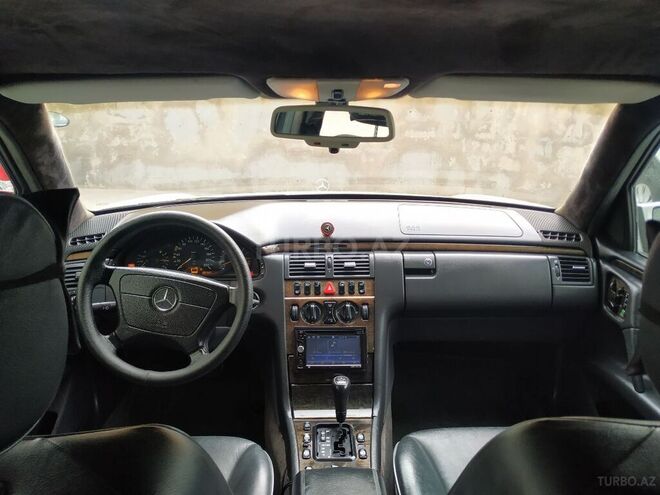Mercedes E 300 1996, 330,000 km - 3.0 l - Bakı