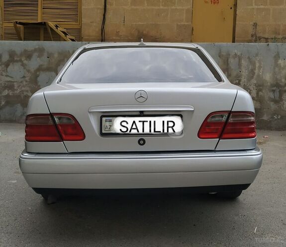 Mercedes E 300 1996, 330,000 km - 3.0 l - Bakı