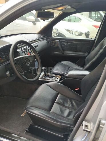 Mercedes E 300 1996, 330,000 km - 3.0 l - Bakı