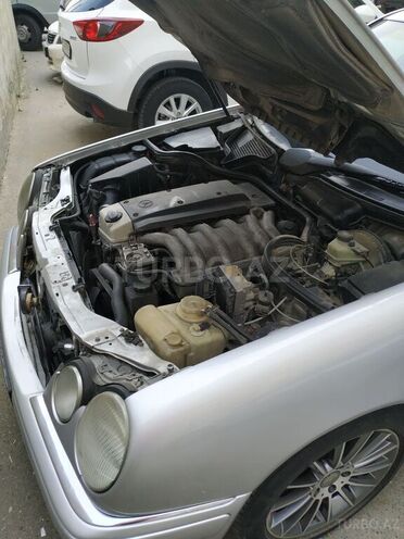 Mercedes E 300 1996, 330,000 km - 3.0 l - Bakı