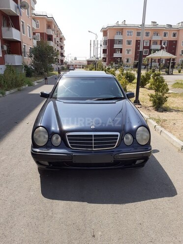 Mercedes E 220 2000, 287,854 km - 2.2 l - Tərtər