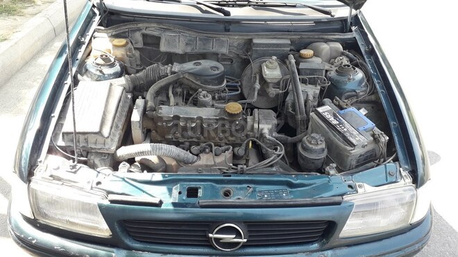 Opel Astra 1997, 253,000 km - 1.6 l - Bakı