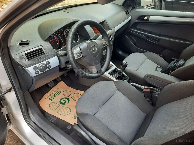 Opel Astra 2006, 176,000 km - 1.4 l - Bakı