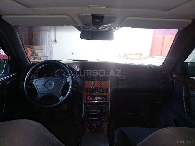 Mercedes E 230 1997, 437,852 km - 2.3 l - Ağstafa