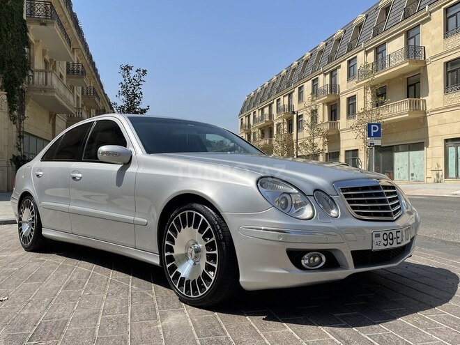Mercedes E 240 2004, 145,000 km - 2.6 l - Bakı