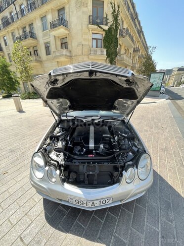 Mercedes E 240 2004, 145,000 km - 2.6 l - Bakı
