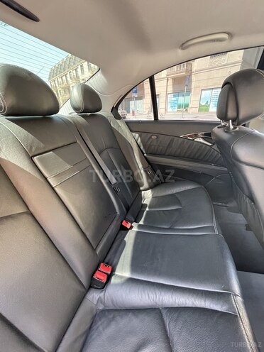 Mercedes E 240 2004, 145,000 km - 2.6 l - Bakı