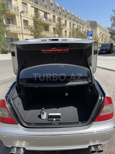 Mercedes E 240 2004, 145,000 km - 2.6 l - Bakı