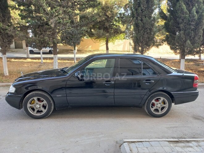 Mercedes C 180 1995, 325,632 km - 1.8 l - Bakı