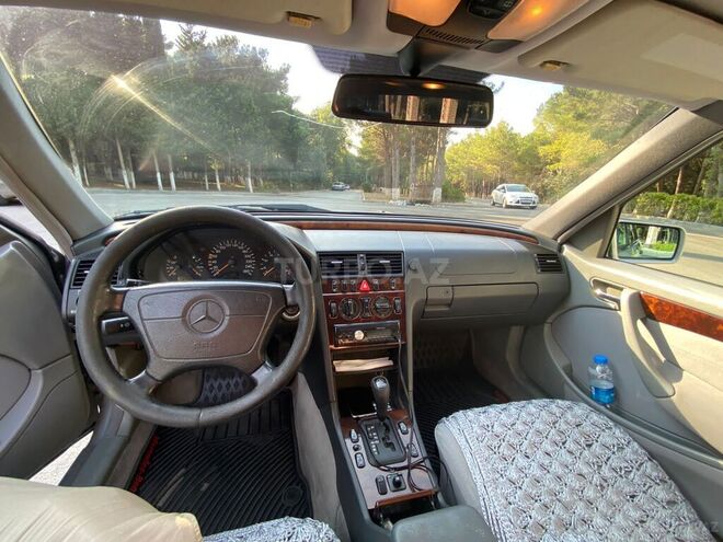 Mercedes C 240 1997, 291,700 km - 2.4 л - Sumqayıt